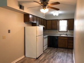 1704 NW Pine Rd in Ankeny, IA - Building Photo - Building Photo