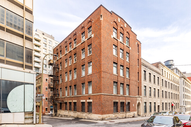 1101 Saint-Alexandre Rue