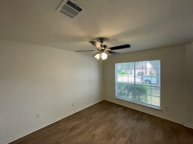 6427 Founding Dr in Katy, TX - Building Photo - Building Photo