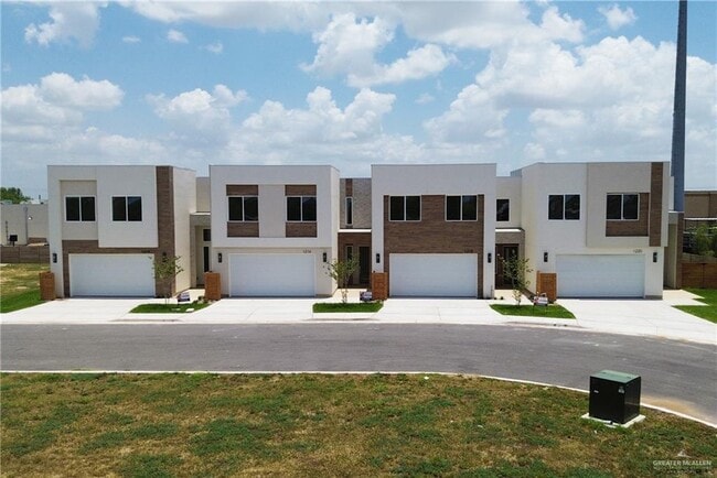 1216 N Lincoln Ave in San Juan, TX - Building Photo - Building Photo