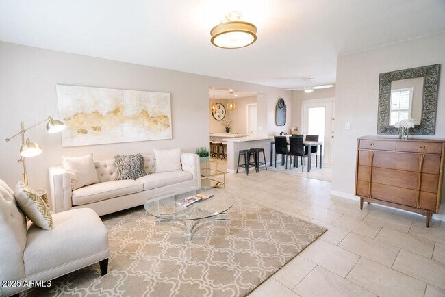 6705 E 1st Ave in Scottsdale, AZ - Foto de edificio - Building Photo
