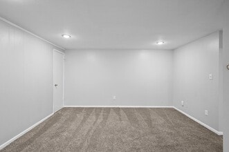 Arlen Terrace Apartments in Cleveland, OH - Building Photo - Building Photo
