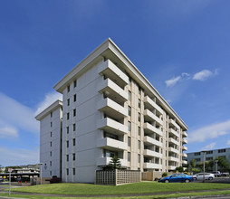 University Towers in Honolulu, HI - Building Photo - Building Photo