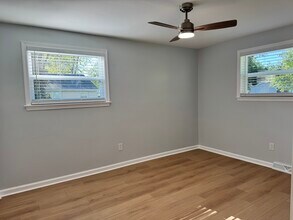 536 Kalmia St, Unit B - upstairs unit in Warminster, PA - Building Photo - Building Photo