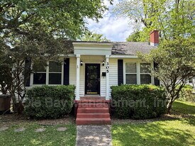 305 Chidester Ave in Mobile, AL - Building Photo