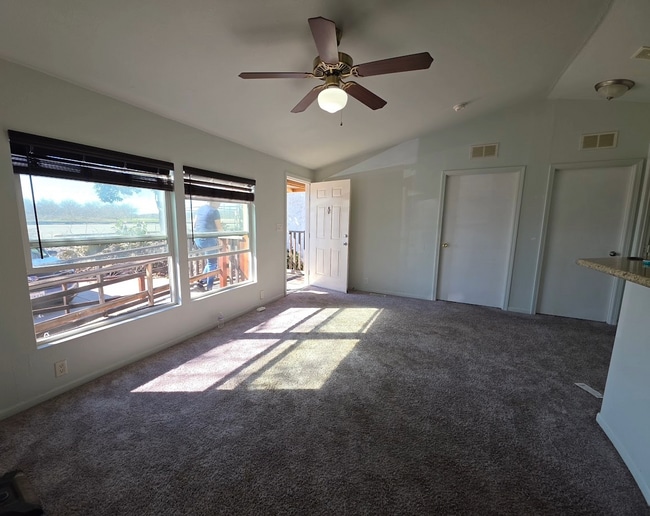 560 Canal St in Los Molinos, CA - Building Photo - Building Photo