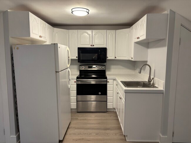 14 Main St, Unit 14 Main in Cold Spring, NY - Building Photo - Building Photo
