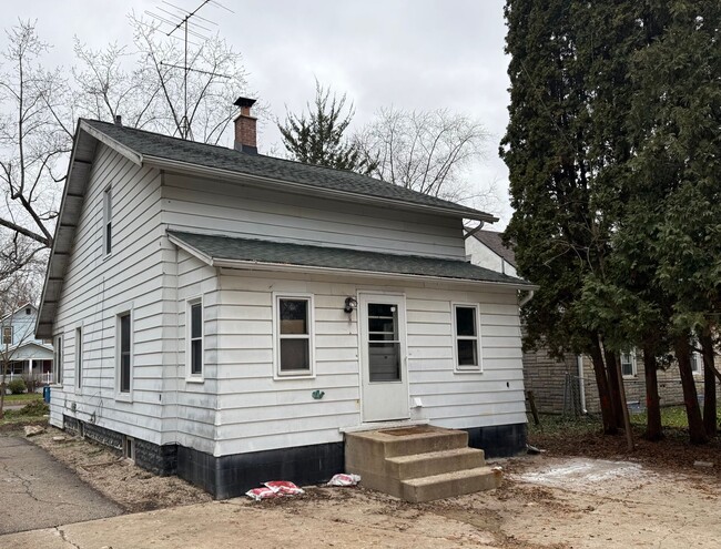 1412 Nassau St in Kalamazoo, MI - Building Photo - Building Photo