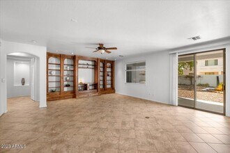 4411 W Paseo Way in Phoenix, AZ - Building Photo - Building Photo