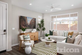 29392 Walnut Tree Way in Winchester, CA - Building Photo - Building Photo