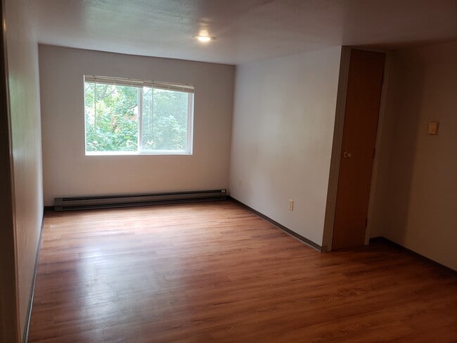 224 W 1st St, Unit 4 in Moscow, ID - Building Photo - Building Photo