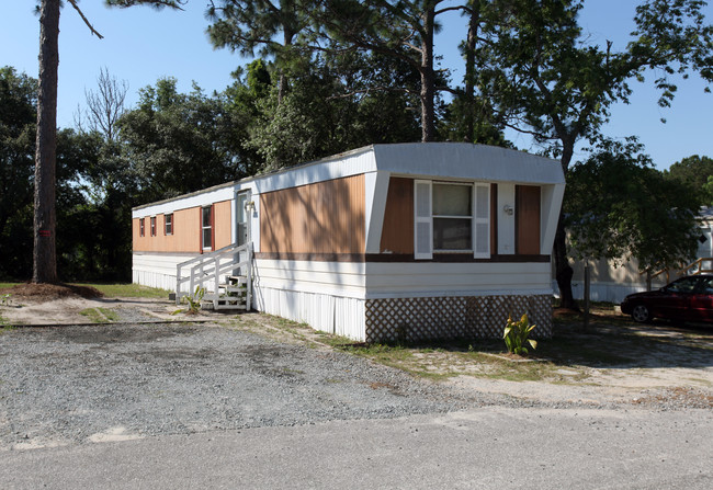 Silver Lakes in Wilmington, NC - Building Photo - Building Photo