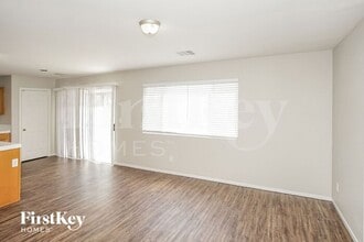 9134 Cazador St in Las Vegas, NV - Building Photo - Building Photo