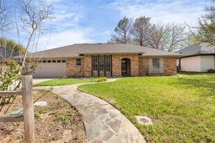 1106 Almond Dr in Mansfield, TX - Building Photo