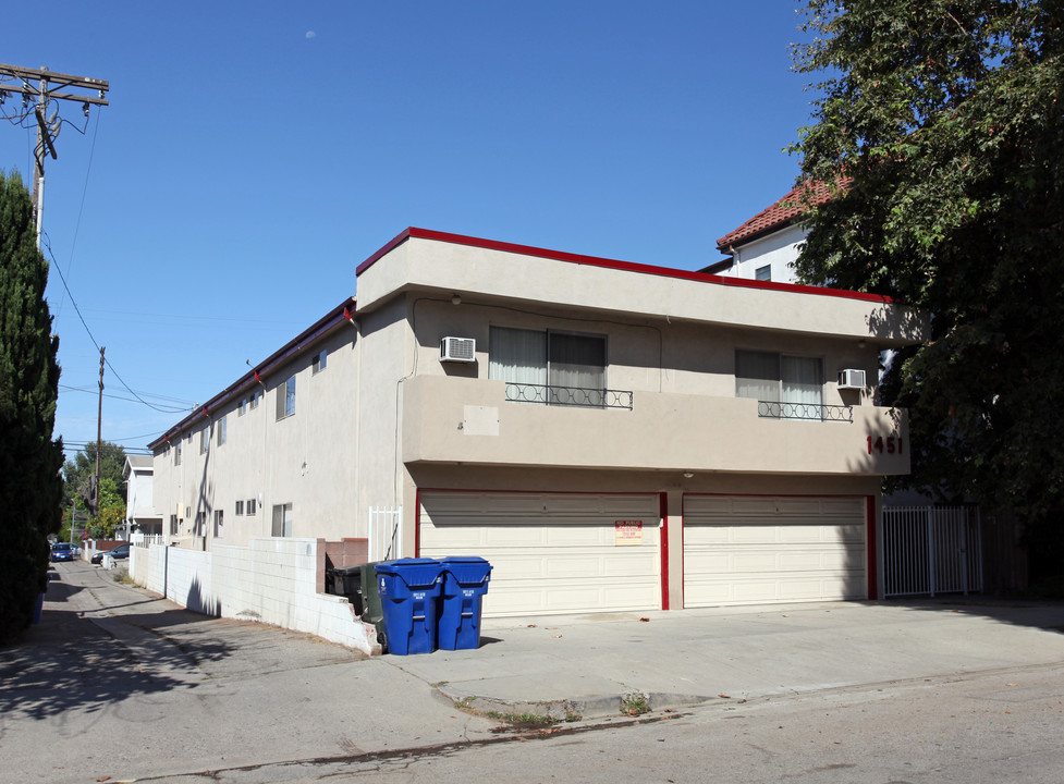 1451 Barry Ave in Los Angeles, CA - Building Photo