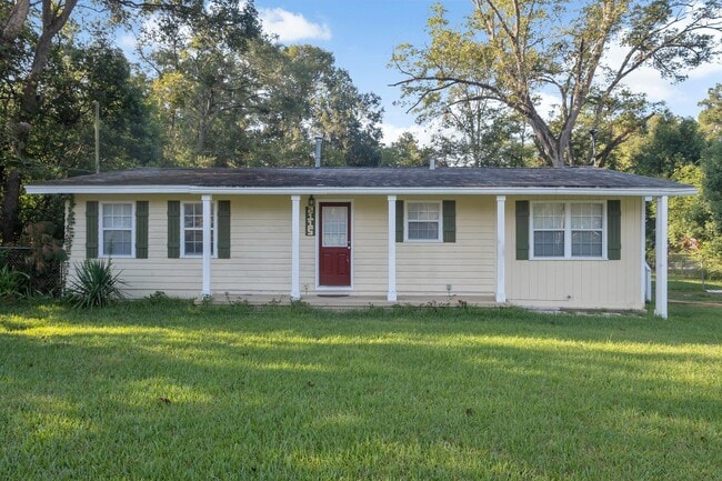 2115 Jackson Bluff Rd in Tallahassee, FL - Building Photo - Building Photo