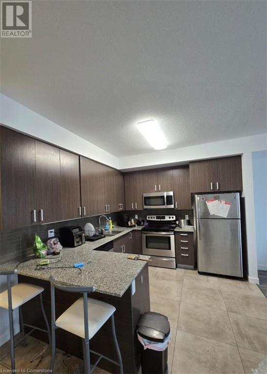62 Balsam St in Waterloo, ON - Building Photo - Building Photo
