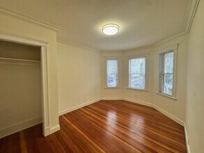 65 Conwell Ave, Unit #1 in Somerville, MA - Foto de edificio - Building Photo