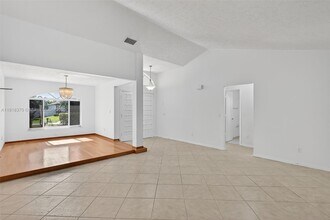 1833 SW Bellevue Ave in Port St. Lucie, FL - Building Photo - Building Photo