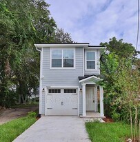9085 Cocoa Ave in Jacksonville, FL - Building Photo