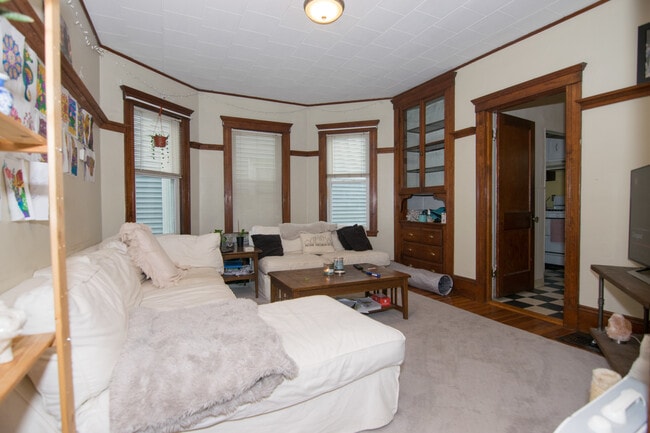 54 Tremont St, Unit 1