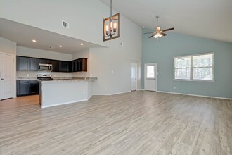 11303 Dawn Beach Ln in Conroe, TX - Building Photo - Building Photo