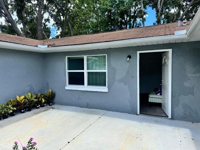 11063 Auburndale St in Brooksville, FL - Building Photo - Building Photo