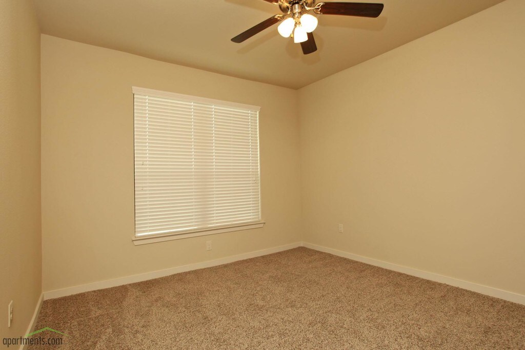 Lodge at Guadalupe Apartments LP in New Braunfels, TX