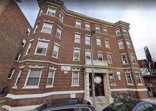 126 Warren St in Boston, MA - Foto de edificio - Building Photo