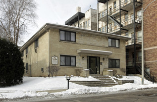 The Caroline in Milwaukee, WI - Building Photo