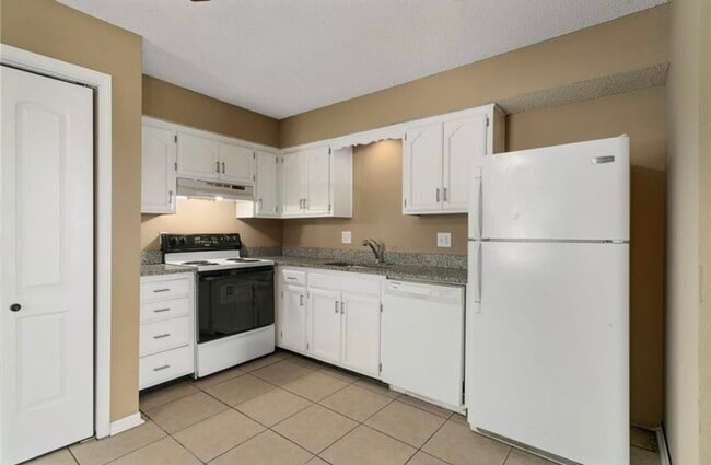 property at 122 NE Greystone Dr