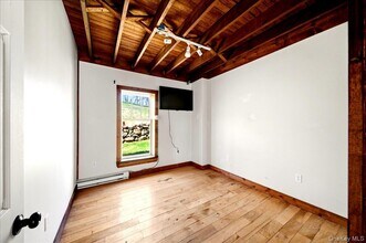175 Goldens Bridge Rd in Katonah, NY - Building Photo - Building Photo