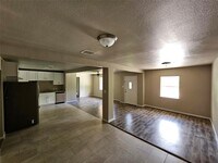 3103 Sunnydale Dr photo'