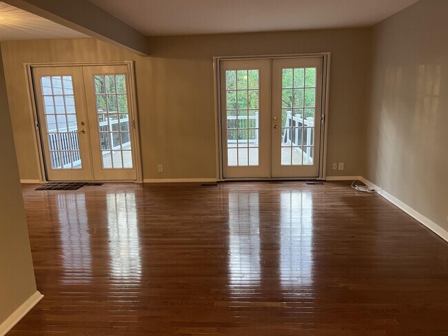 1764 Sandy Ct in Crofton, MD - Building Photo - Building Photo