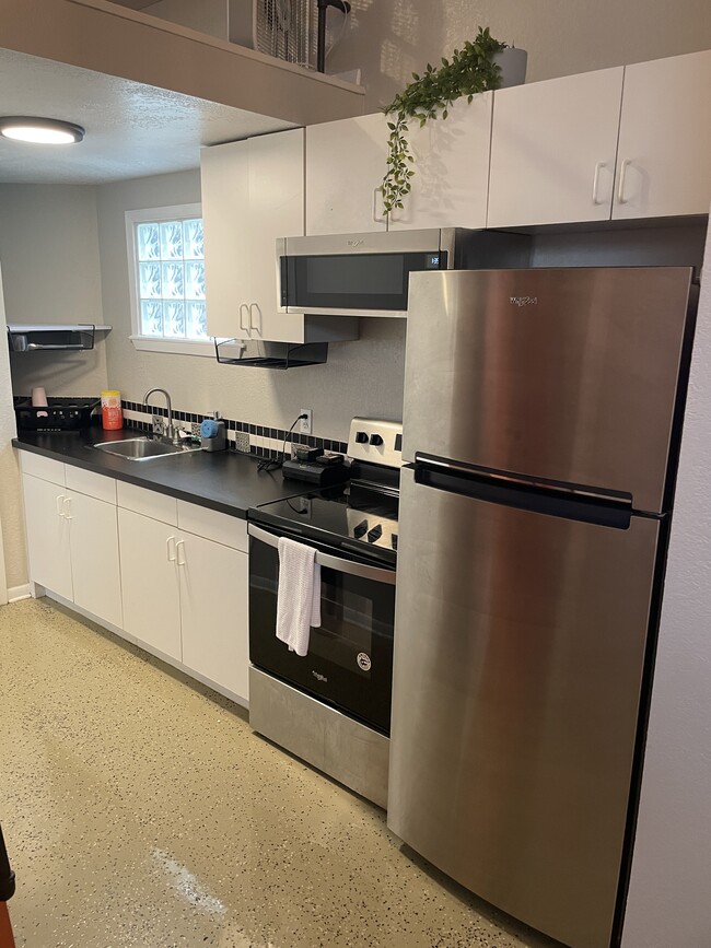 2830 Salado St in Austin, TX - Building Photo - Building Photo