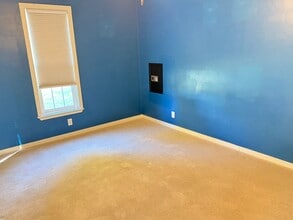 18 Mc Cormick Blvd in Normal, IL - Building Photo - Building Photo