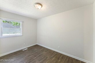 158 Hamilton Cir in Oak Ridge, TN - Building Photo - Building Photo