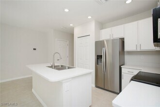 15253 Wildflower Cir in Naples, FL - Building Photo - Building Photo