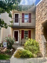 114 VALLEY GREENE Vly in Wyomissing, PA - Building Photo