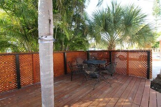 5231 Calle De Costa Rica in Siesta Key, FL - Building Photo - Building Photo