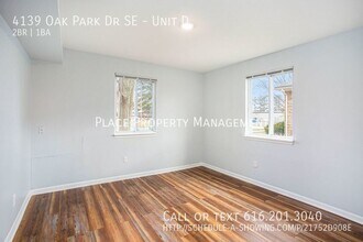 4139 Oak Park Dr SE-Unit -Unit D in Grand Rapids, MI - Building Photo - Building Photo