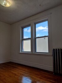 15 Scottfield Rd, Unit 4 photo'