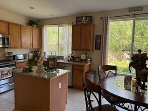 28721 Coal Mountain Ct in Santa Clarita, CA - Foto de edificio - Building Photo