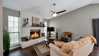 112 Wanda St in Boerne, TX - Building Photo