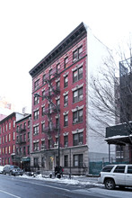 330-334 W 15th St in New York, NY - Building Photo - Building Photo