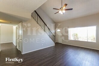 4222 E Apollo Rd in Phoenix, AZ - Building Photo - Building Photo
