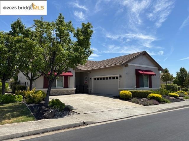 366 St Claire Terrace in Brentwood, CA - Building Photo