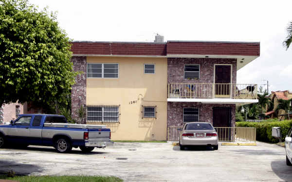 1261 SW 4th St in Miami, FL - Building Photo - Building Photo