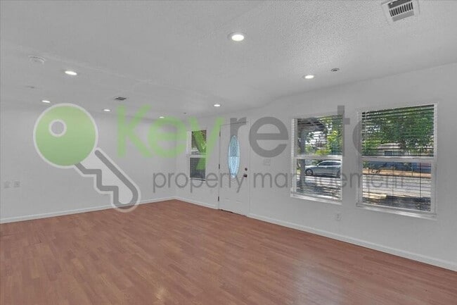2313 Piercy Way in Sacramento, CA - Building Photo - Building Photo