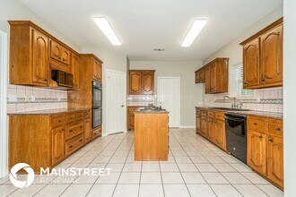 1412 Daventry Dr in Desoto, TX - Building Photo - Building Photo